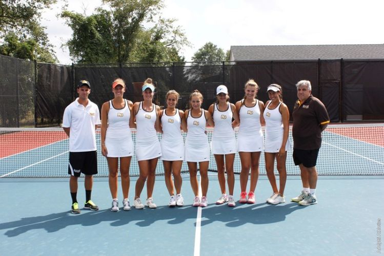Adelphi University Women's Tennis Team 2014/2015