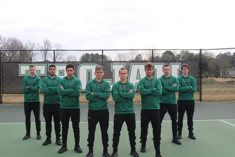 UMO Men's Tennis Team 2019-2020