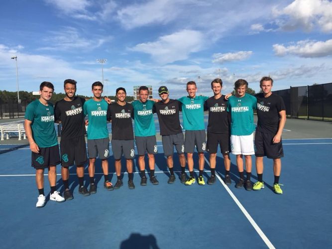 Costal Carolina University Men's Tennis Team 2017/2018
