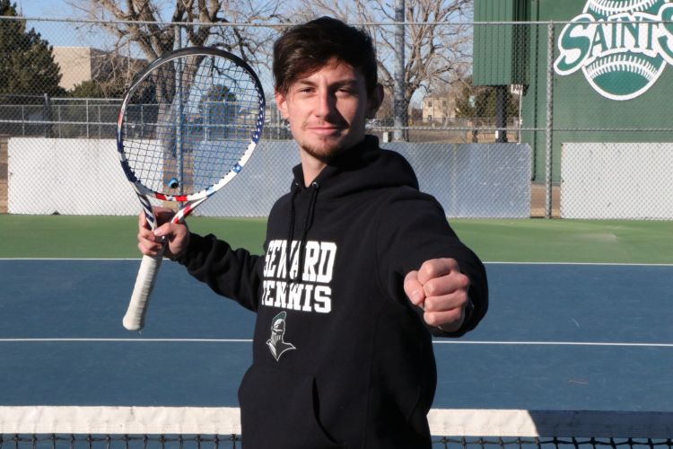 Prêt pour cette saison de tennis universitaire