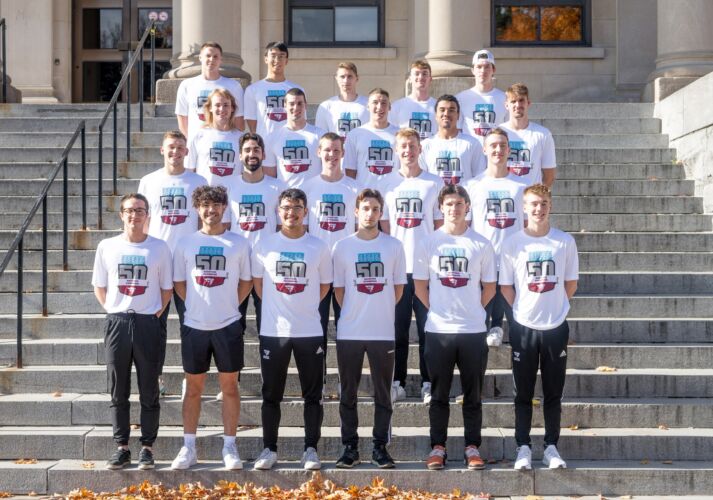 University of Ottawa Men's Swimming Team 2022-2023 Photo